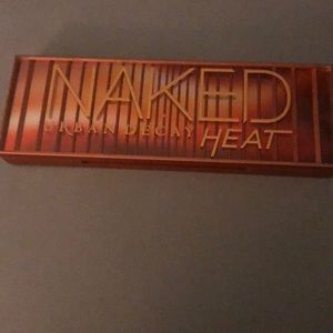 Urban Decay Naked Heat palette